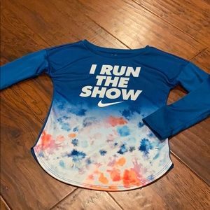 Girls long sleeve Nike top